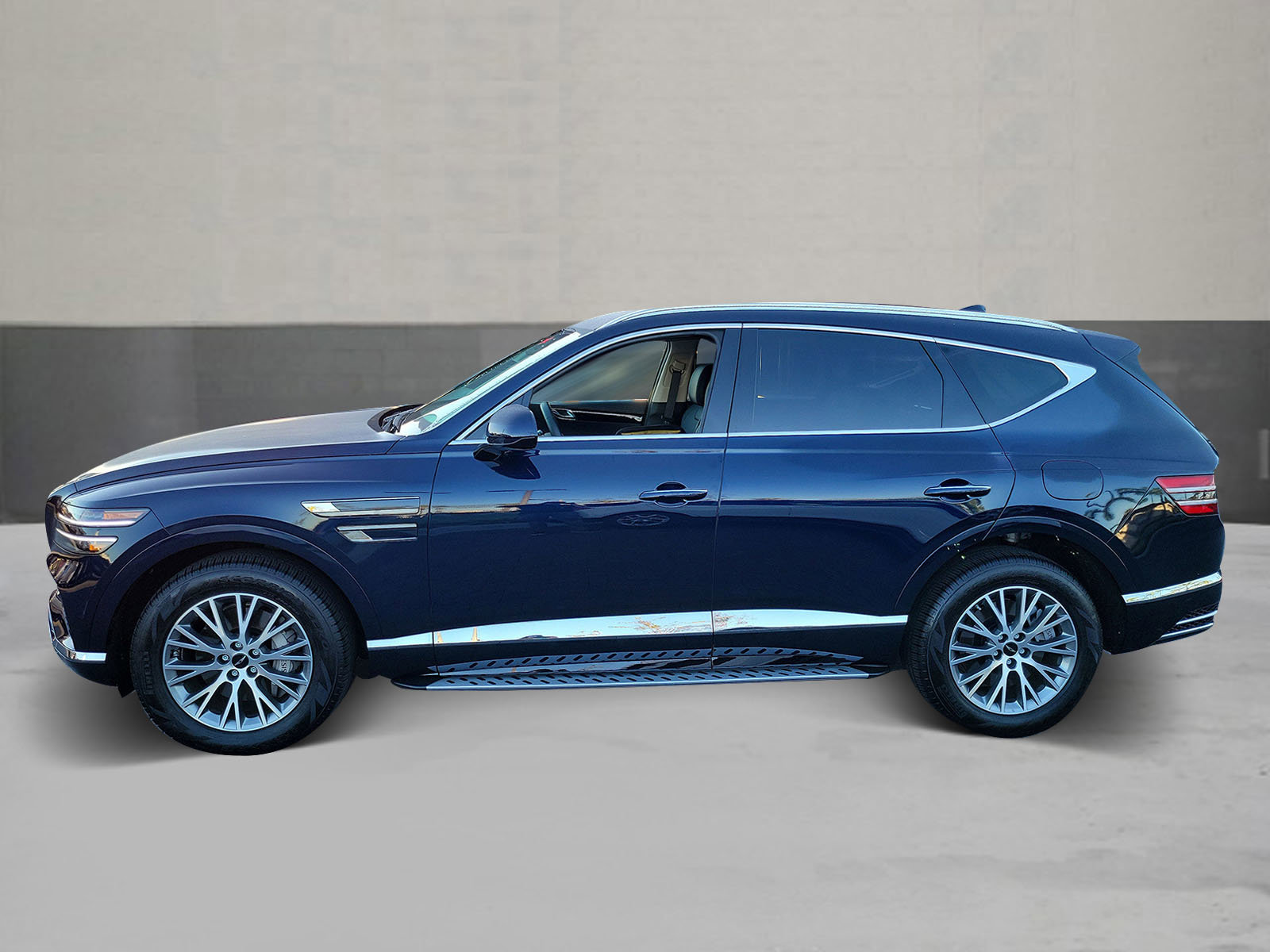 Certified 2025 Genesis GV80 2.5T Standard image 3