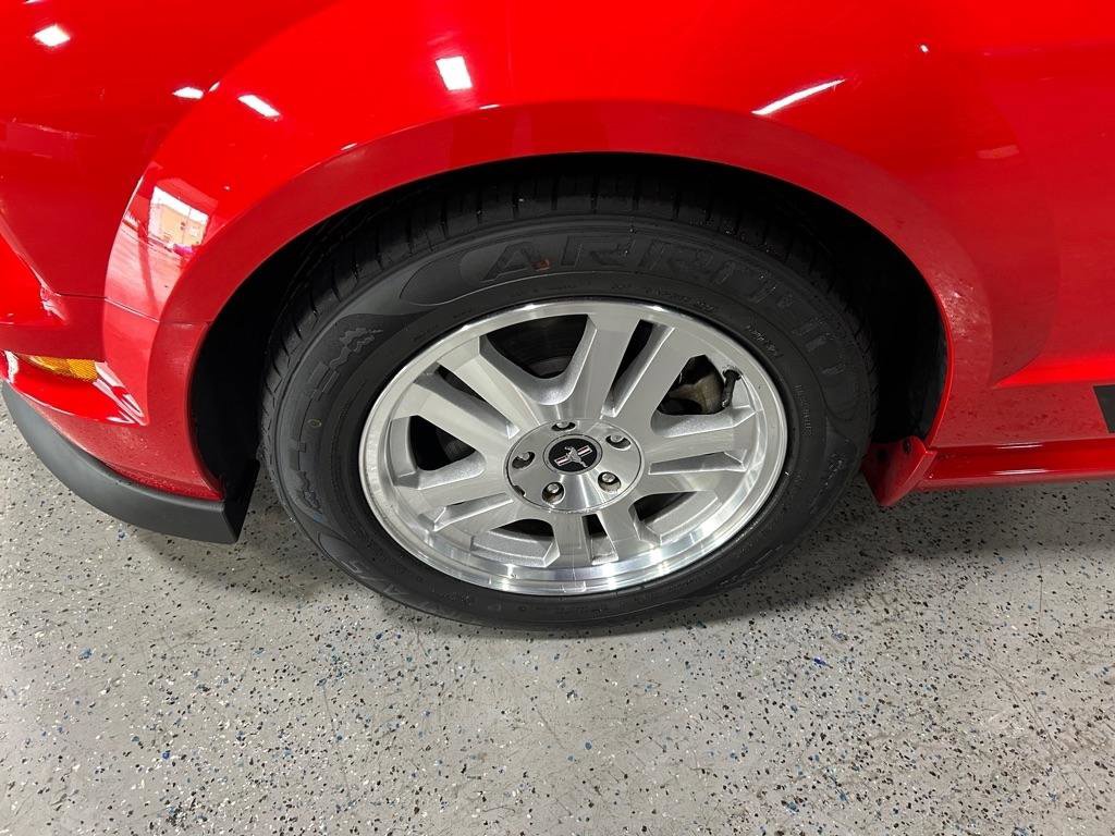 Used 2007 Ford Mustang GT RWD image 5
