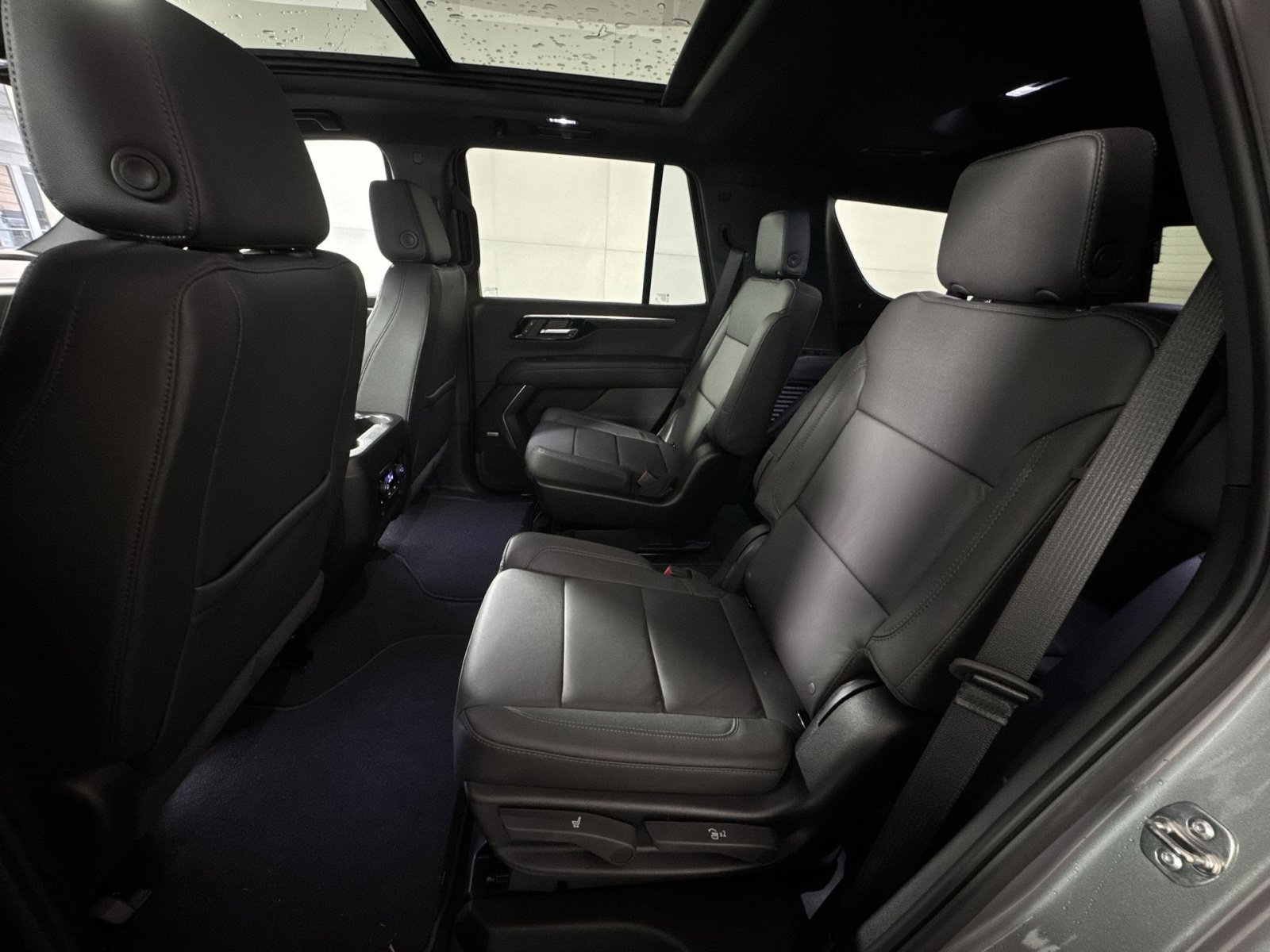 New 2026 Chevrolet Tahoe LT w/ Comfort Package AWD/4WD image 25