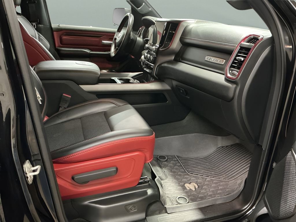 Used 2024 RAM 1500 Rebel image 32