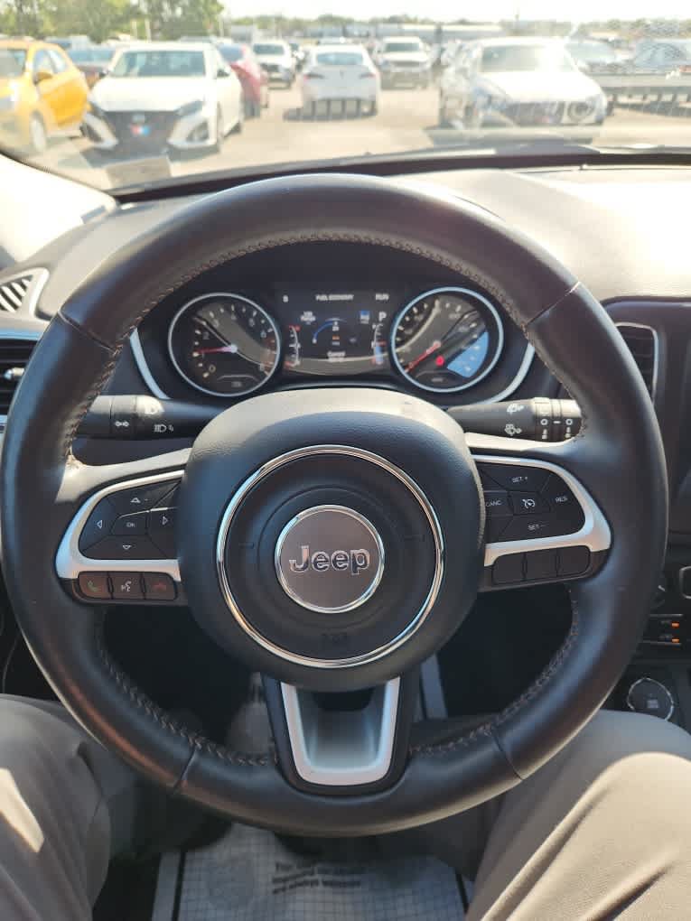 Used 2018 Jeep Compass Latitude w/ Popular Equipment Group AWD/4WD image 12