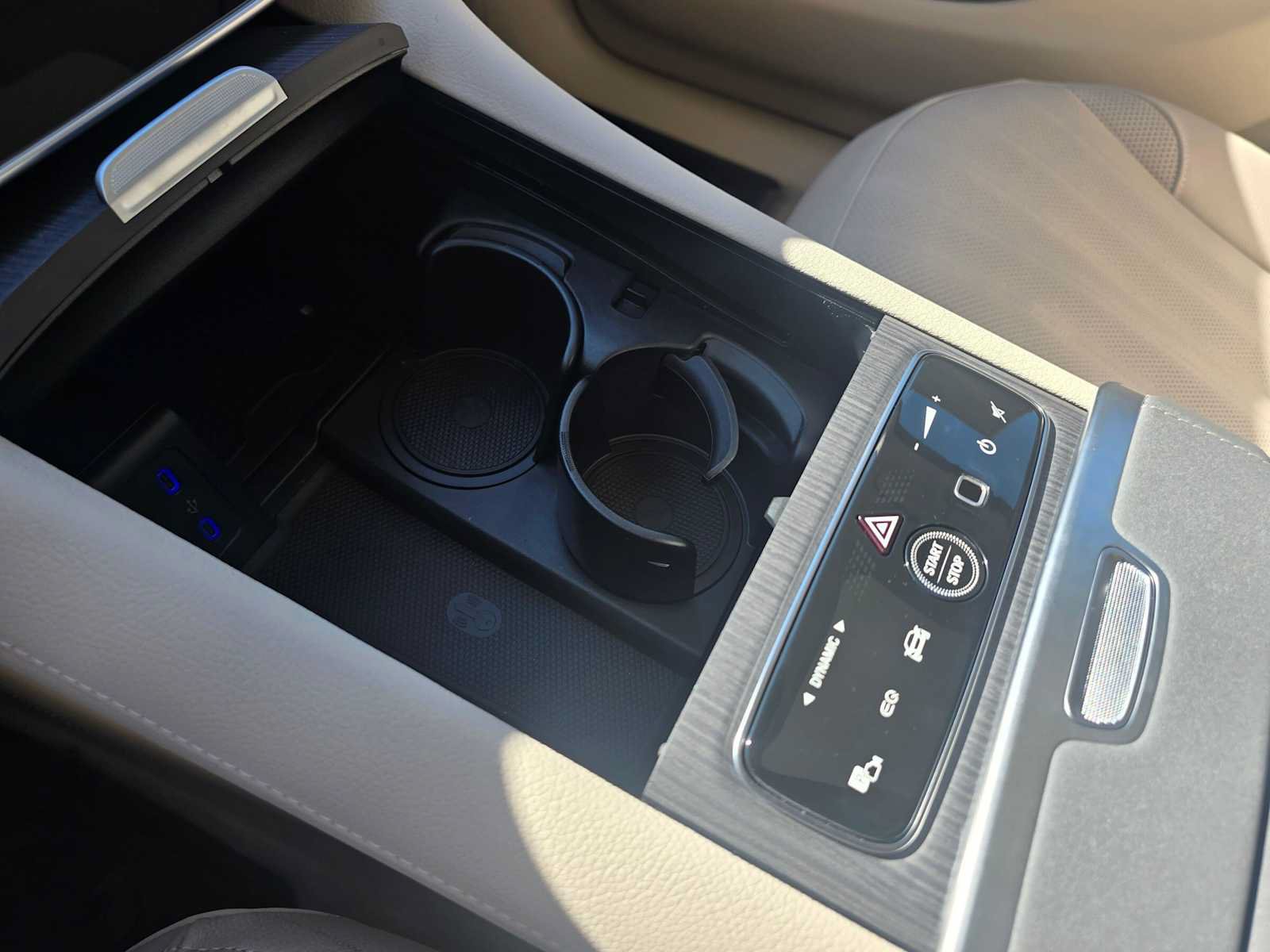 New 2027 Mercedes-Benz EQS 400 4MATIC SUV image 29