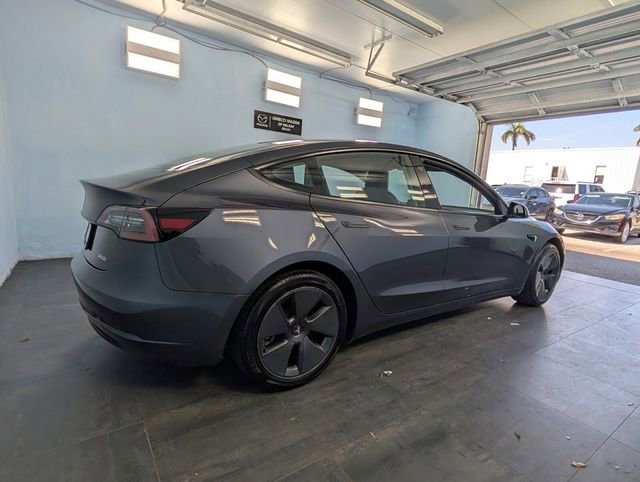 Used 2023 Tesla Model 3 Standard Range image 10