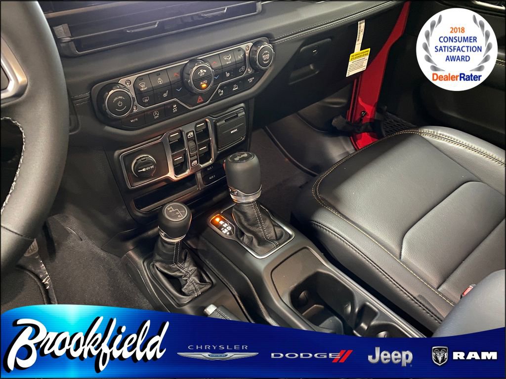 New 2025 Jeep Wrangler Sahara image 28