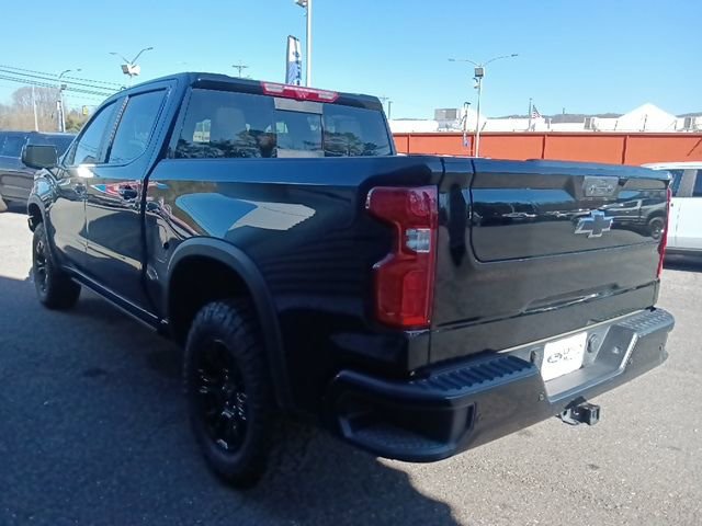 Used 2023 Chevrolet Silverado 1500 ZR2 w/ Technology Package image 5