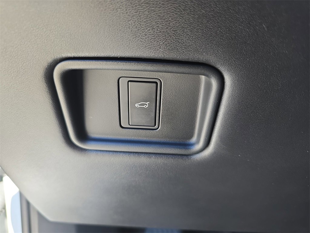 Certified 2023 Land Rover Range Rover SE image 27