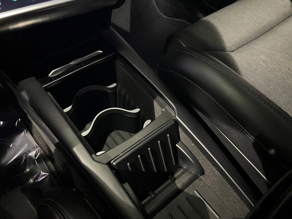 Used 2018 Tesla Model X 75D AWD/4WD image 31