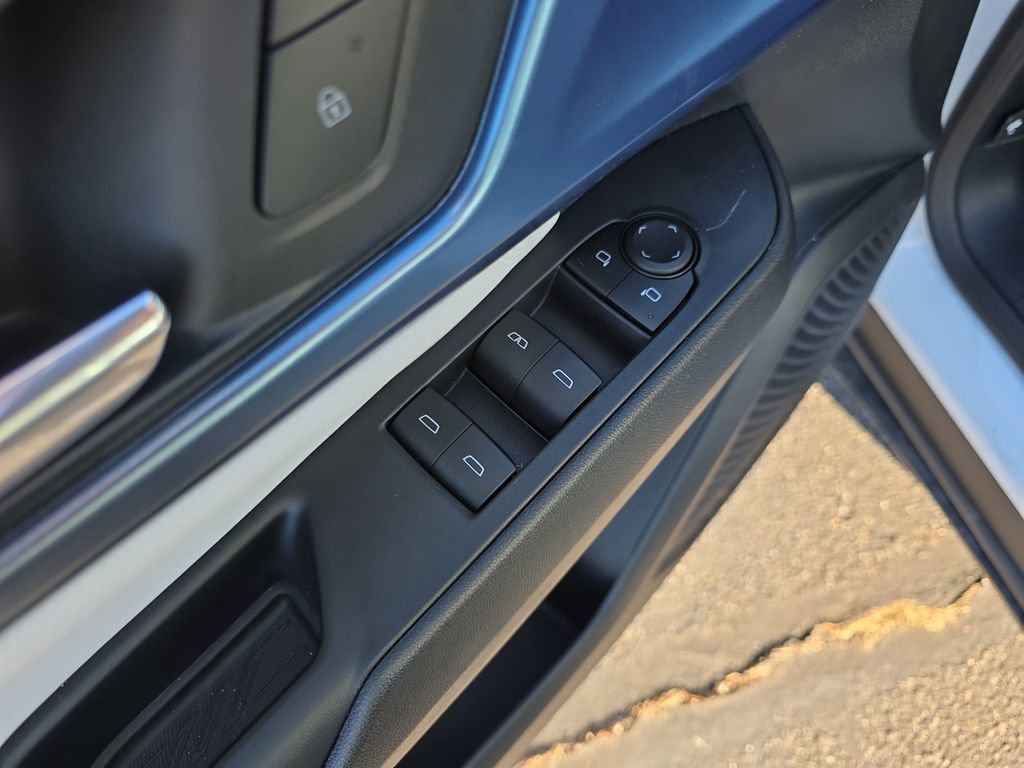 New 2026 Chevrolet Equinox EV LT AWD/4WD image 11