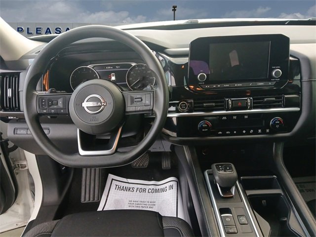 Used 2022 Nissan Pathfinder S image 10