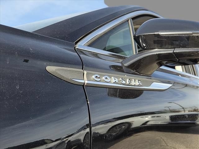 New 2024 Lincoln Corsair FWD w/ Equipment Group 102A image 3