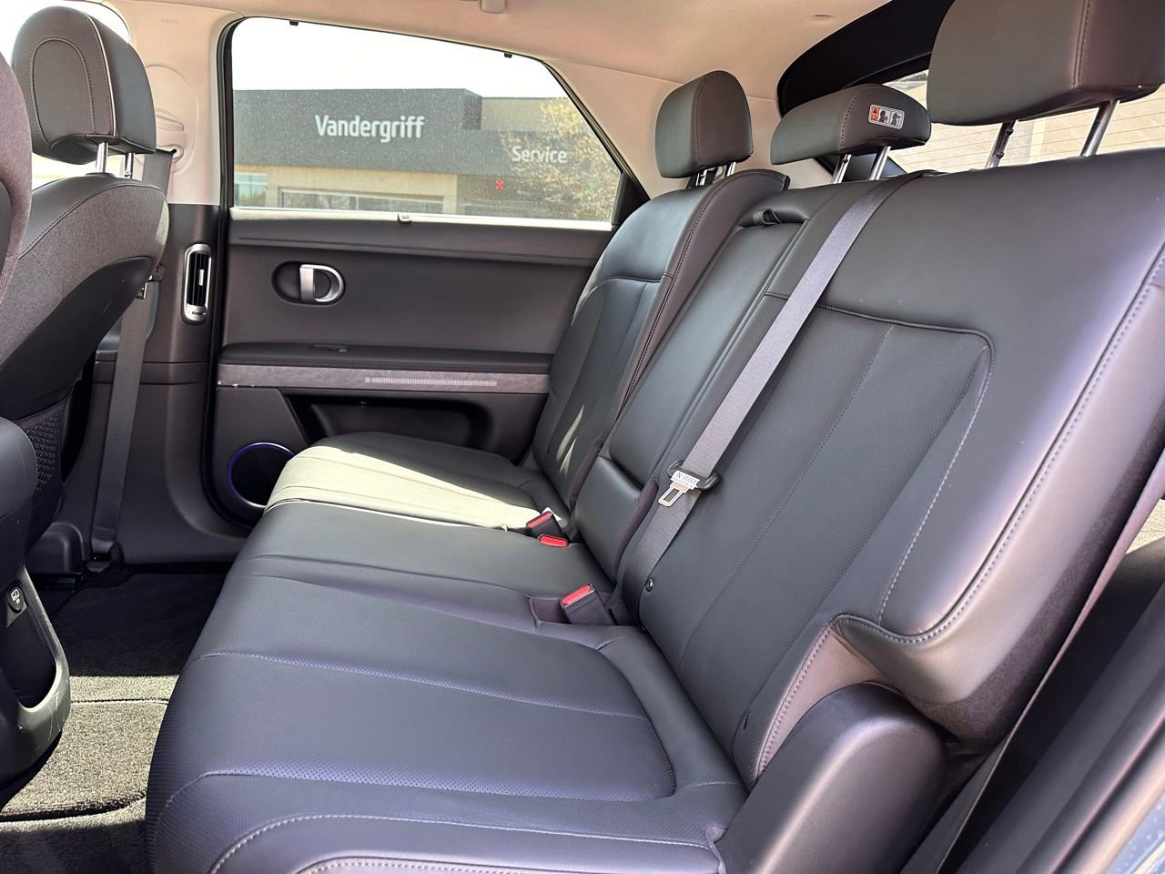 Used 2024 Hyundai Ioniq 5 Limited image 14