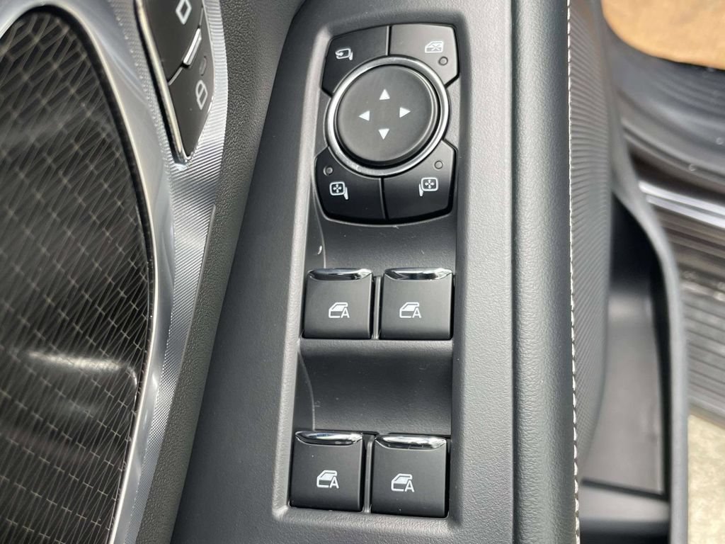 New 2026 Ford Expedition Platinum w/ Stealth Appearance Package AWD/4WD image 16