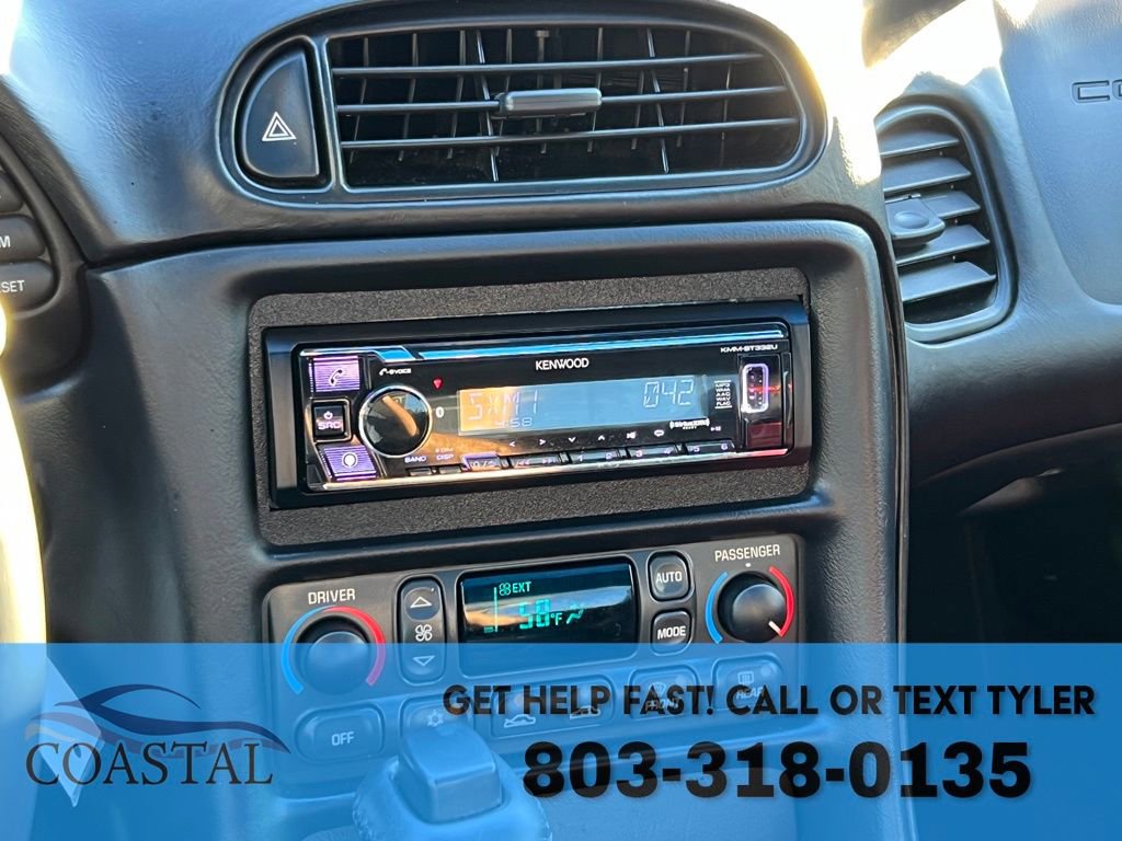 Used 2004 Chevrolet Corvette Coupe w/ Preferred Equipment Group image 28