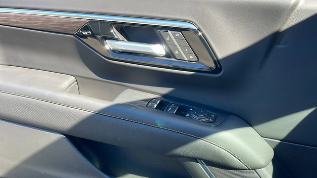 New 2026 Chevrolet Suburban Premier w/ Sun And Tow Package image 29