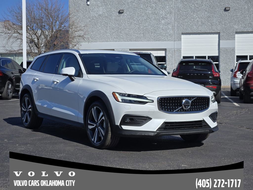 Certified 2024 Volvo V60 B5 Cross Country Plus w/ Protection Package Premier image 2