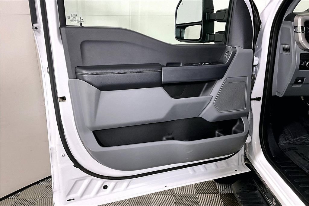 Used 2024 Ford F250 XLT image 23