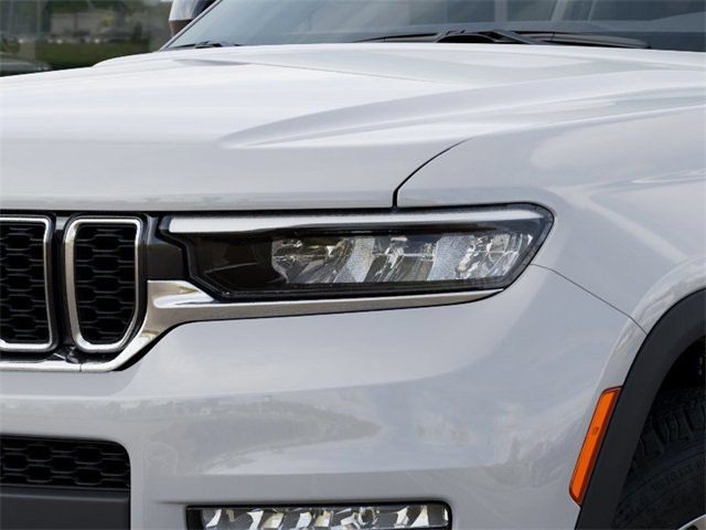New 2025 Jeep Grand Cherokee L Limited w/ Trailer Tow Package image 10