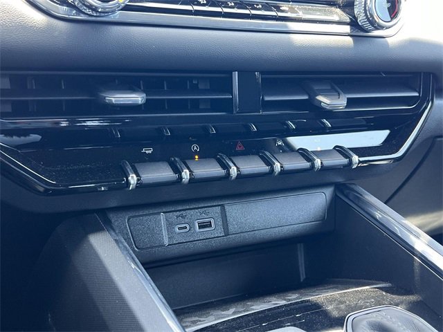 New 2025 GMC Canyon Elevation image 20