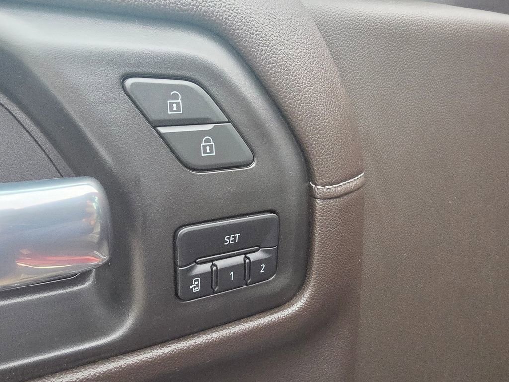 Used 2021 GMC Sierra 1500 SLT w/ SLT Premium Plus Package image 16