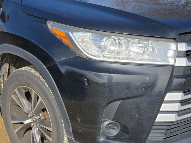 Used 2018 Toyota Highlander LE image 4