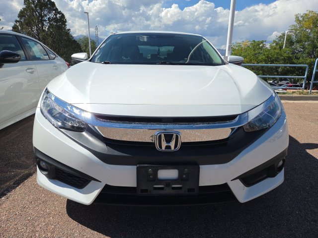 Used 2018 Honda Civic Touring image 2