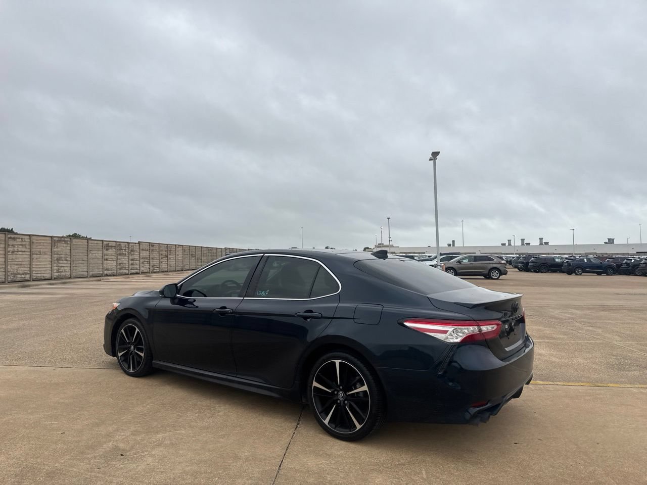 Used 2020 Toyota Camry XSE FWD image 16