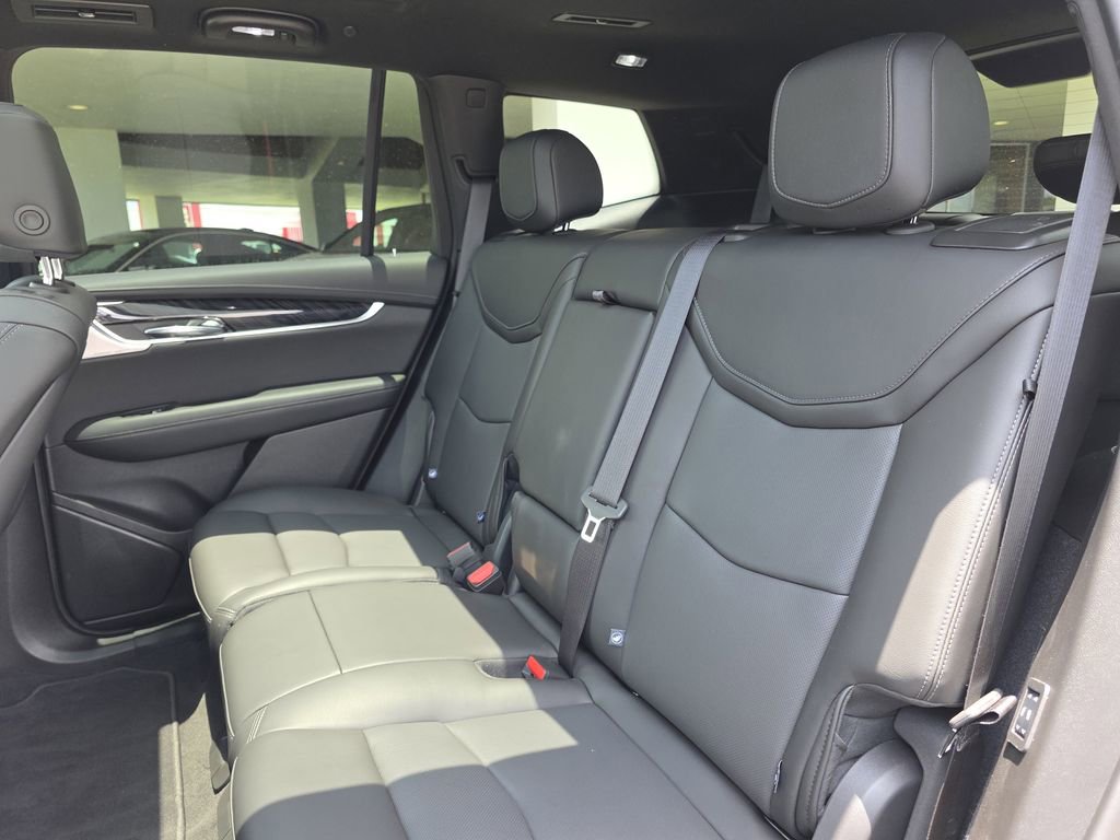 New 2025 Cadillac XT6 Premium Luxury image 18