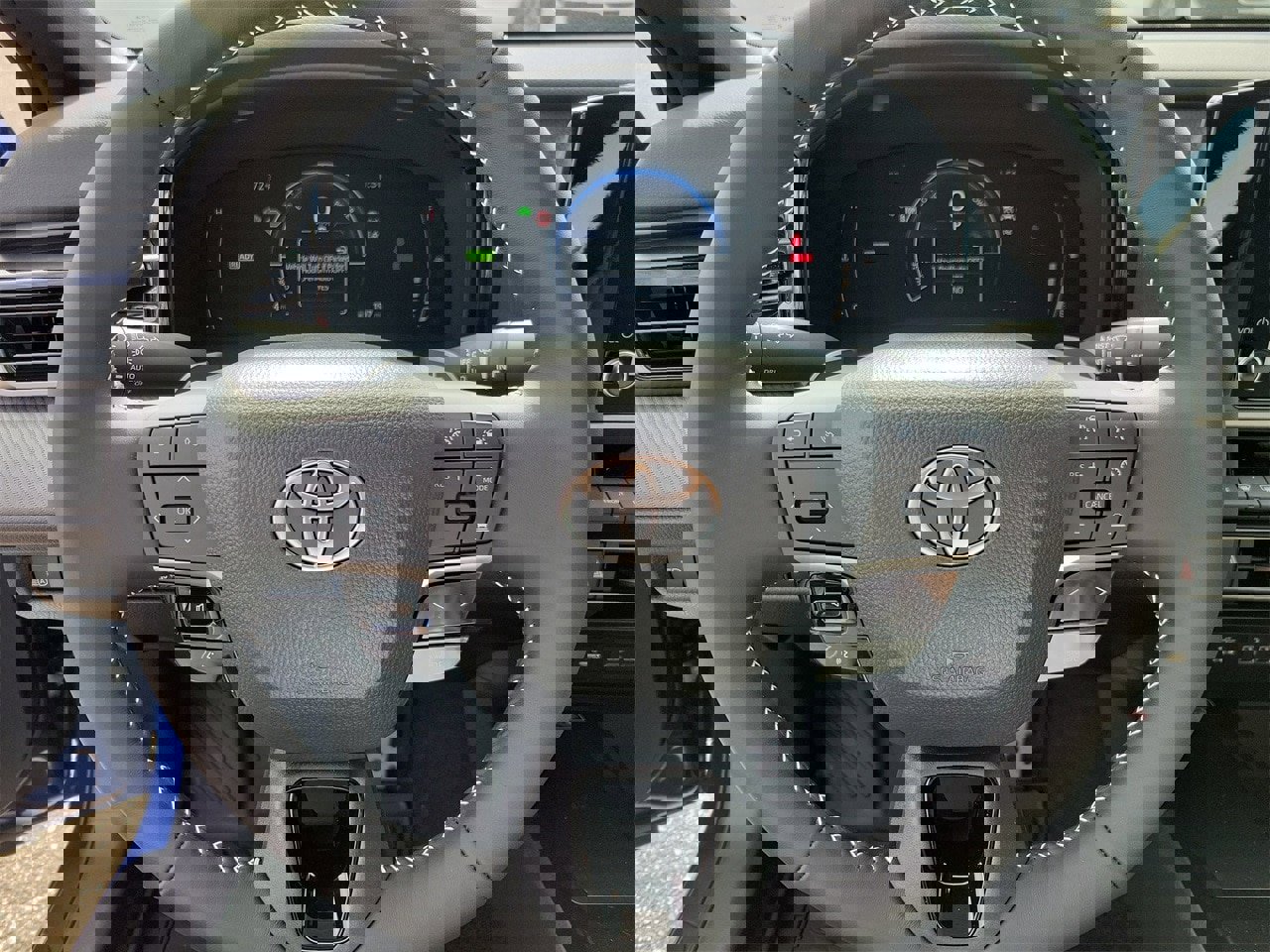 Used 2026 Toyota Camry SE image 19