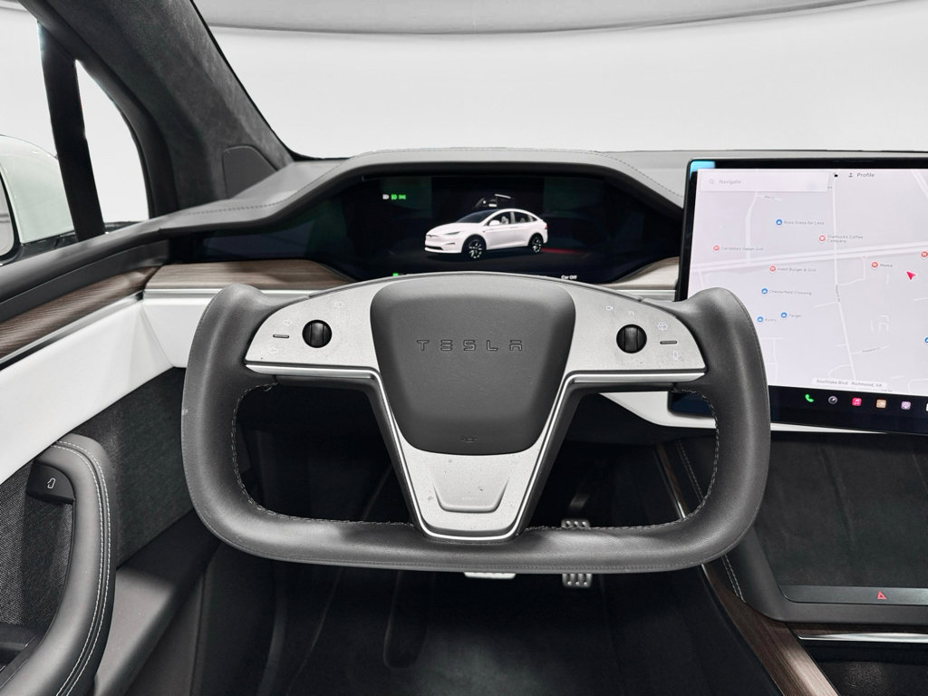 Used 2025 Tesla Model X image 7