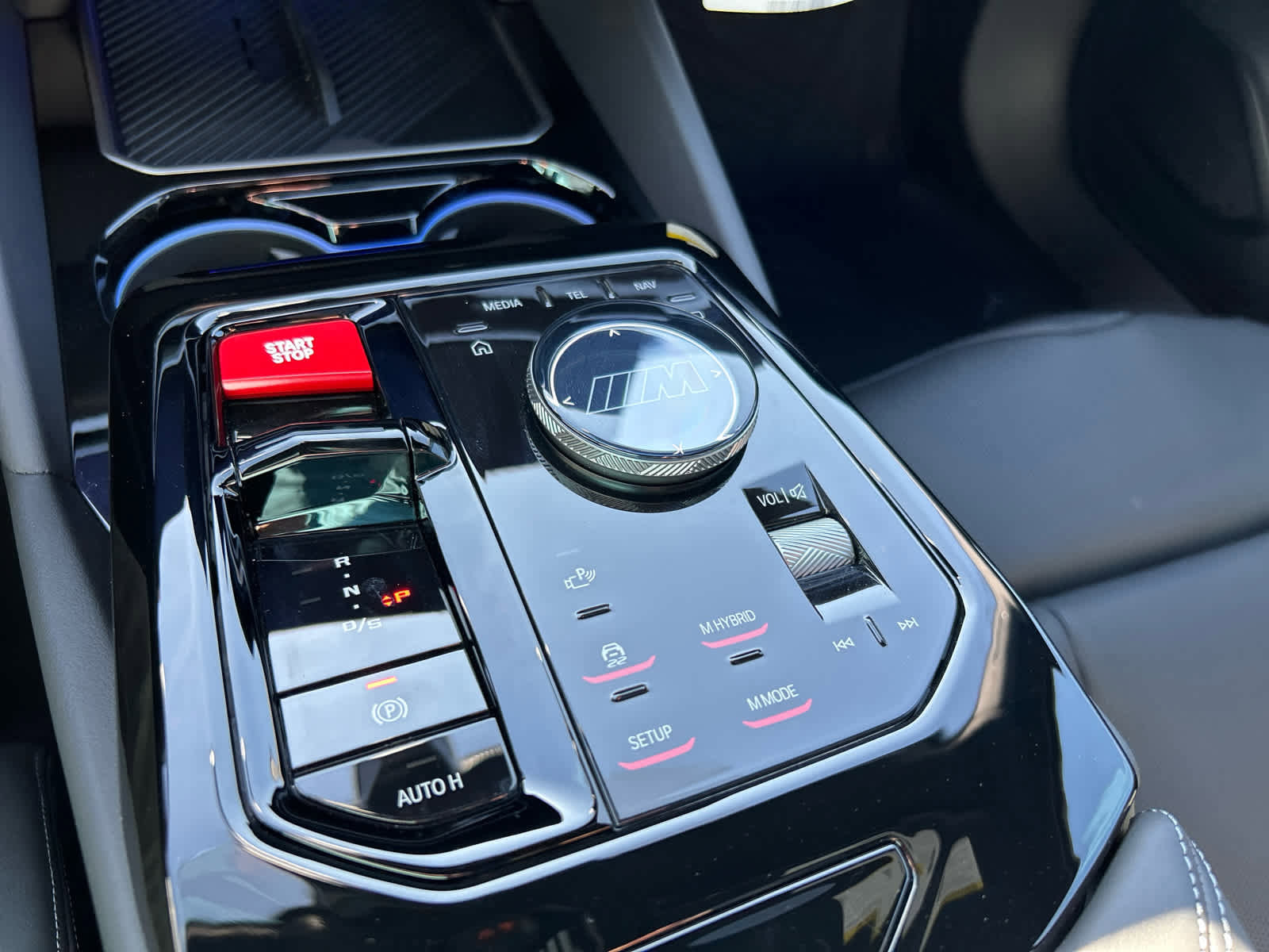 New 2026 BMW M5 w/ Executive Package image 25