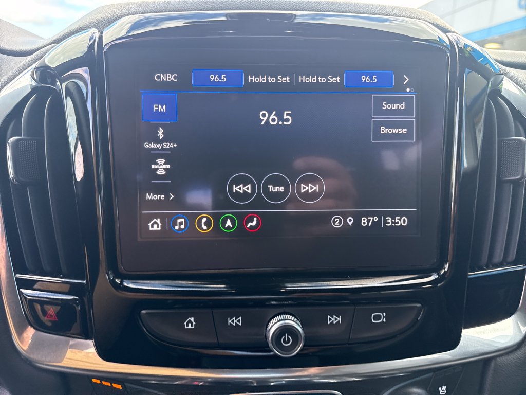 Used 2023 Chevrolet Traverse Premier AWD/4WD image 23