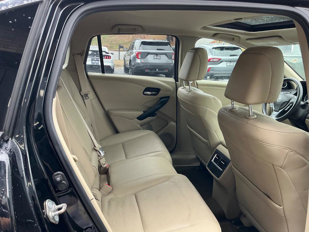 Used 2016 Acura RDX FWD w/ Technology Package image 4