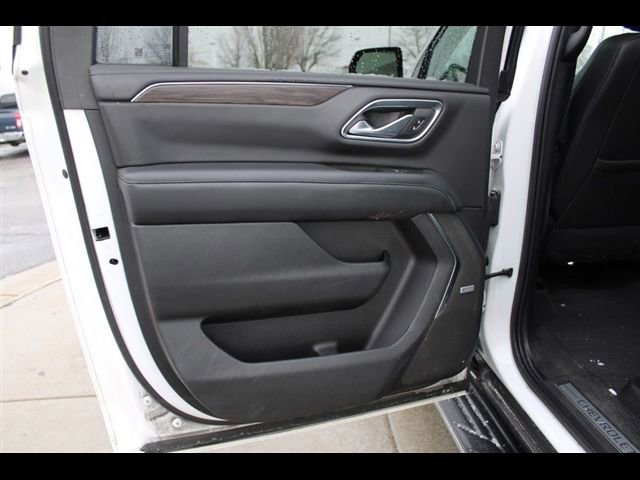 Used 2021 Chevrolet Suburban LT AWD/4WD image 26
