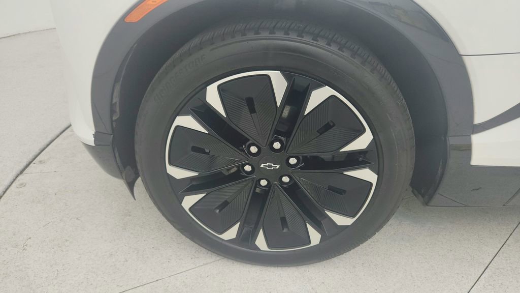 Certified 2024 Chevrolet Blazer EV RS image 30