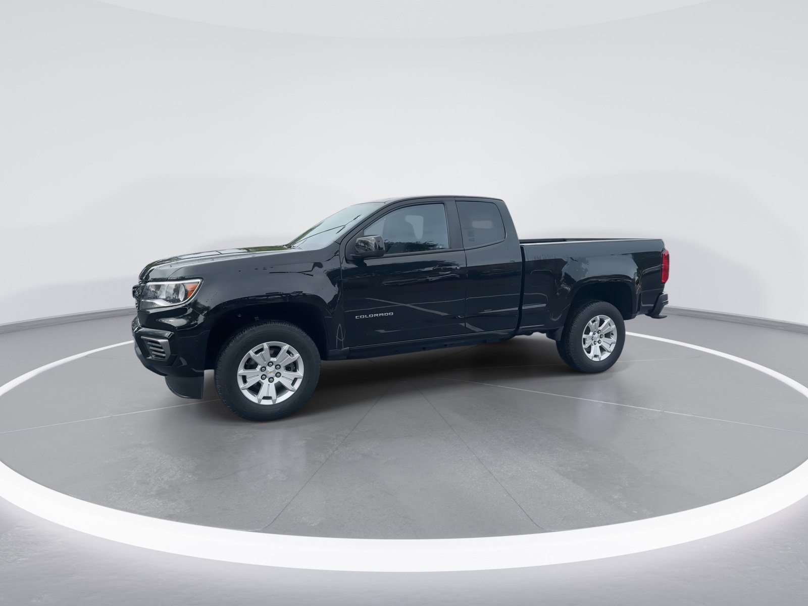 Used 2022 Chevrolet Colorado LT w/ Fleet Safety Package image 5