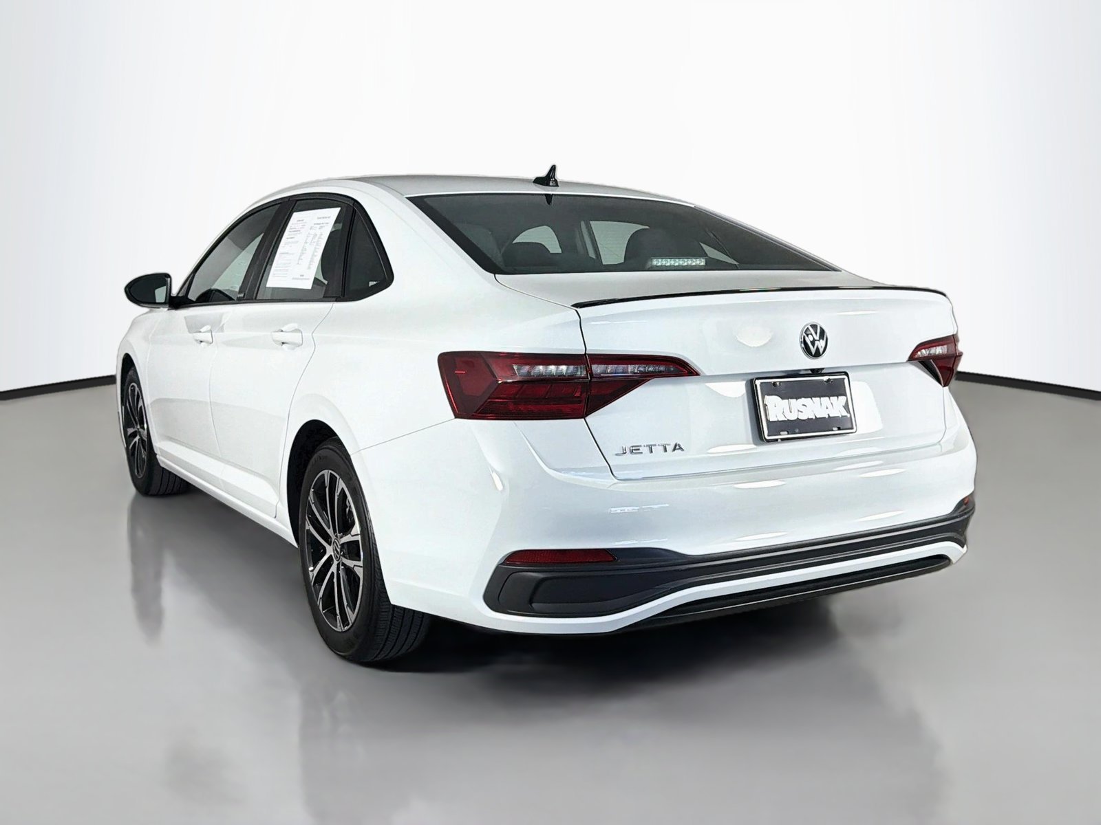 Used 2023 Volkswagen Jetta Sport FWD image 5
