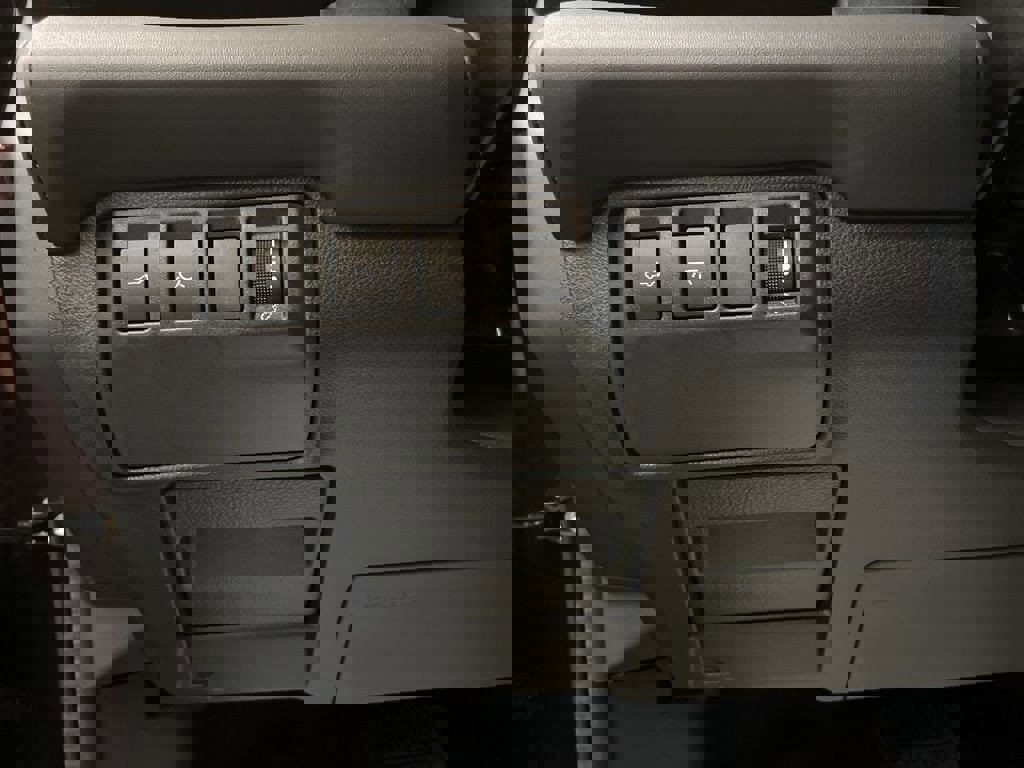 Used 2024 Subaru Ascent Touring image 13