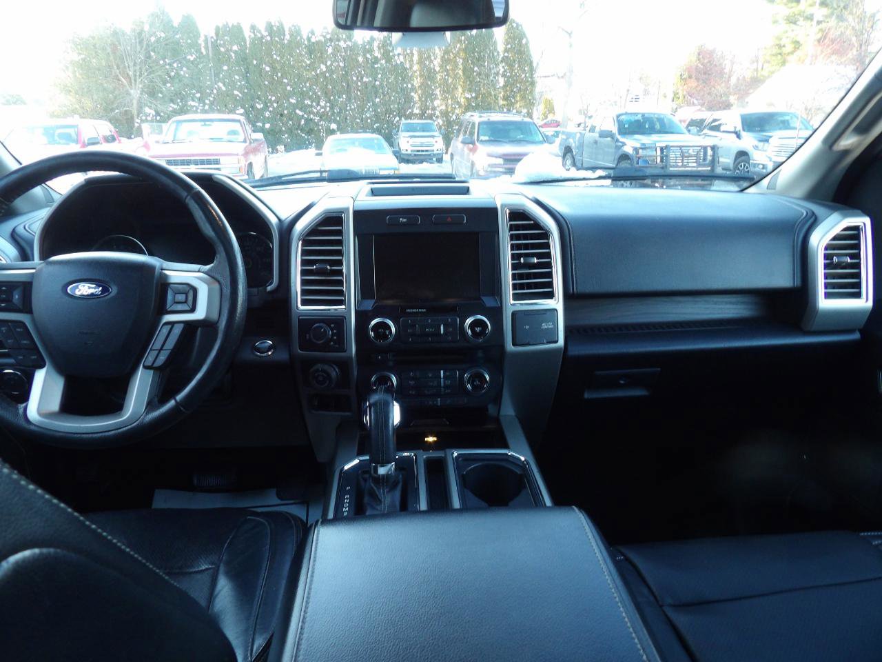 Used 2016 Ford F150 Lariat w/ Equipment Group 502A Luxury AWD/4WD image 8