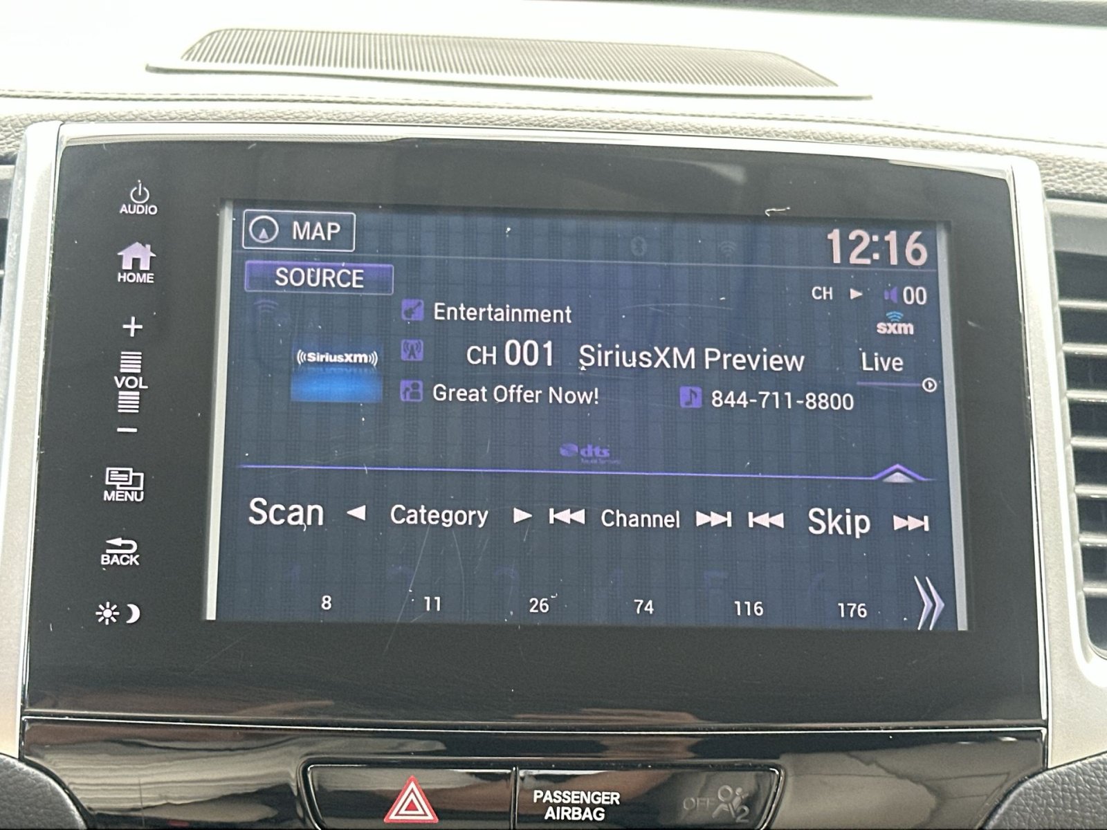 Used 2017 Honda Pilot Touring image 26