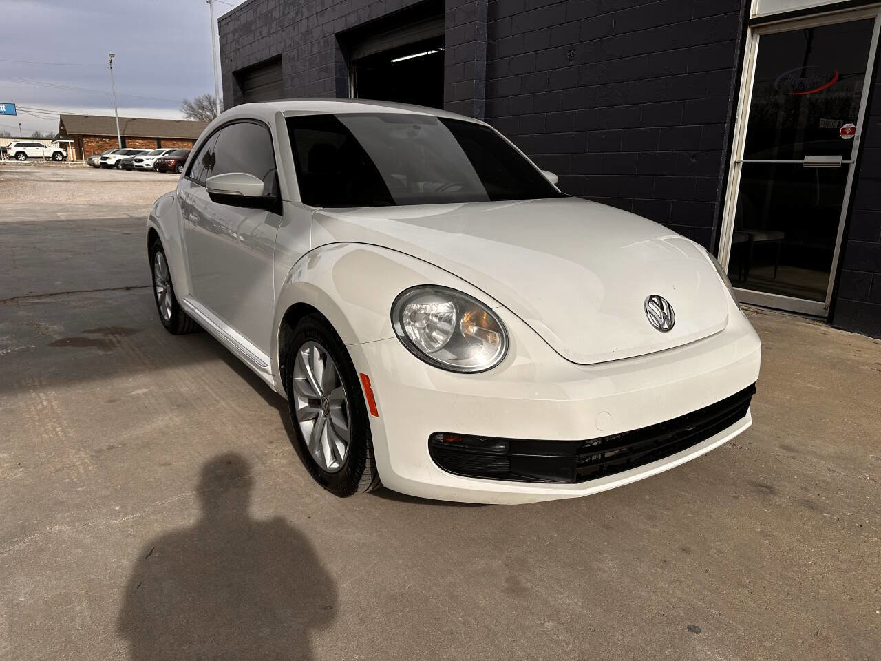 Used 2012 Volkswagen Beetle 2.5 image 1