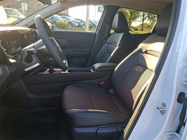 New 2026 Nissan Kicks SR w/ Cold Weather Package image 11