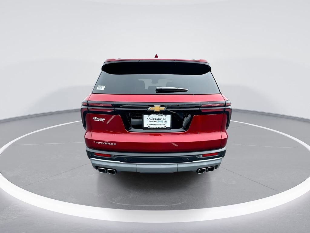 New 2025 Chevrolet Traverse LT w/ Enhanced Driving Package image 7