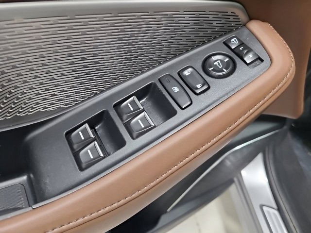 Used 2023 Acura MDX SH-AWD w/ Advance Package image 24