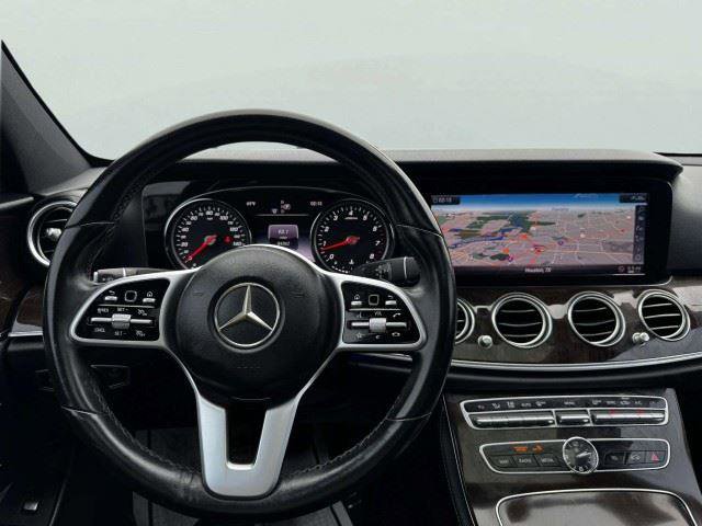 Used 2019 Mercedes-Benz E 300 w/ Premium 1 Package image 28