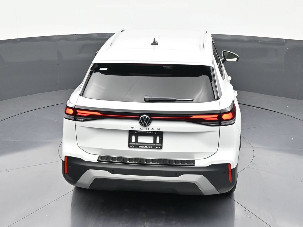 Used 2026 Volkswagen Tiguan S FWD image 15