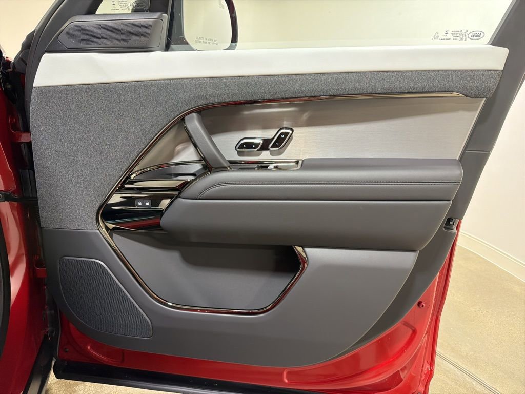 New 2026 Land Rover Range Rover Sport Dynamic SE image 23