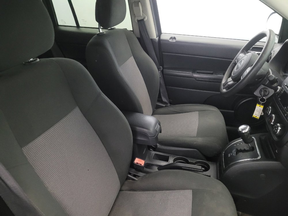 Used 2017 Jeep Compass Sport w/ Power Value Group image 21