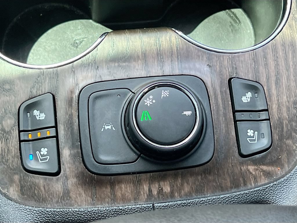 Used 2021 GMC Acadia Denali w/ Trailering Package FWD image 21