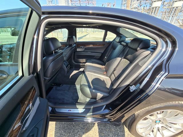 Used 2013 BMW 750Li xDrive AWD/4WD image 12