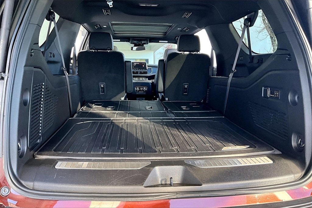Used 2023 GMC Yukon XL AT4 w/ AT4 Premium Plus Package image 24